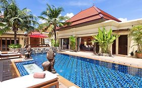 Extraordinary Courtyard 6Br Pool Villa Sri Suri, Naiharn
